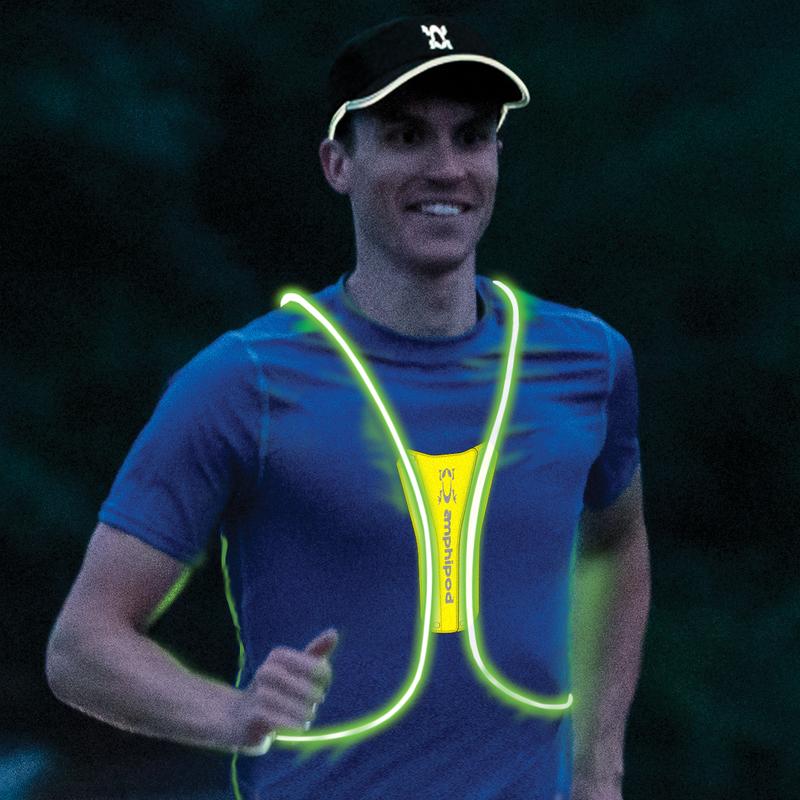 Amphipod Xinglet Optic Beam Lite USB Rechargeable Vest - Image 4