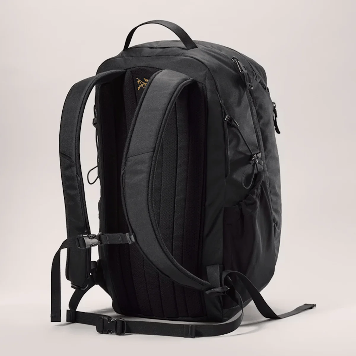 Arc'teryx Mantis 26 Backpack - Image 4