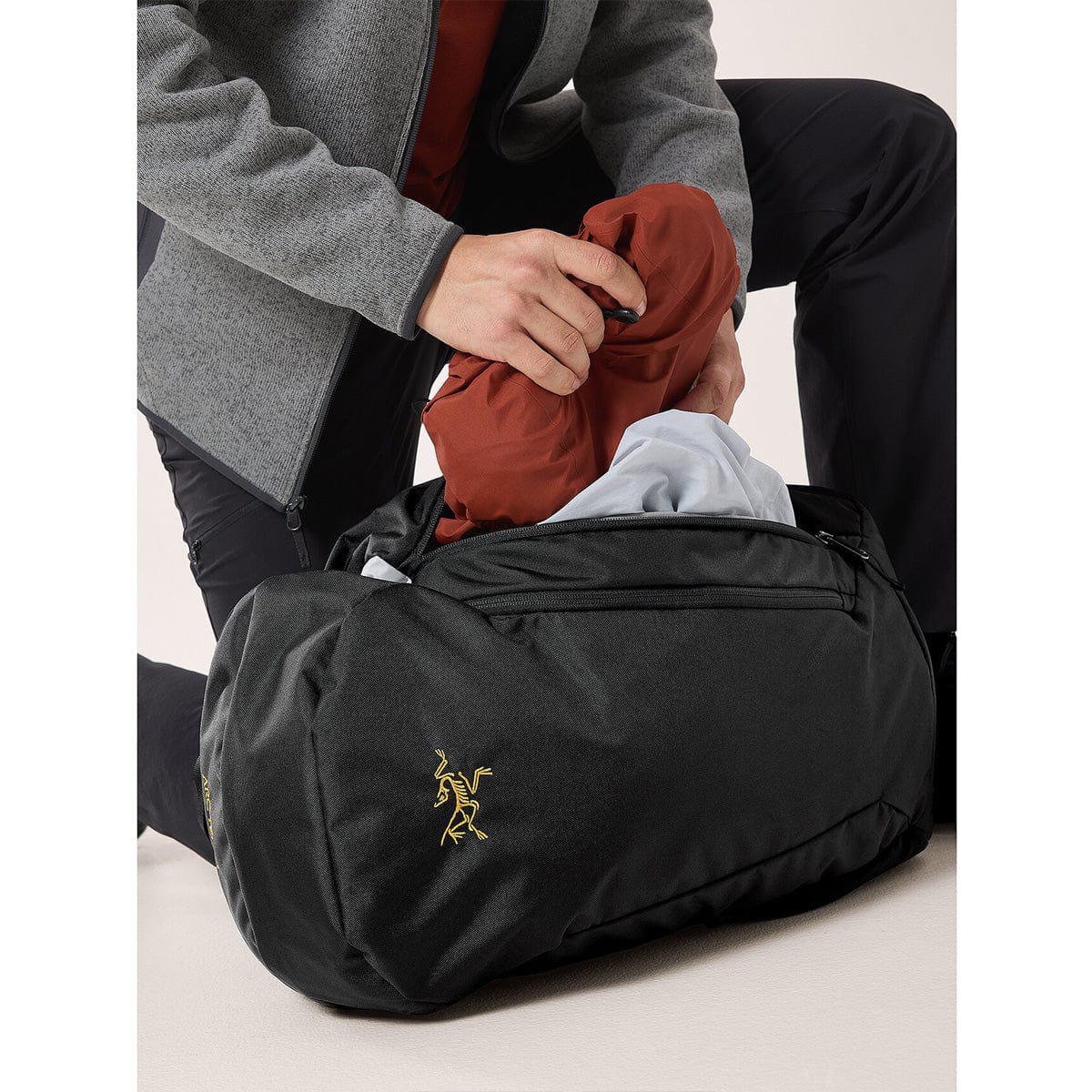 Arc'teryx Mantis 30 Backpack - Image 5