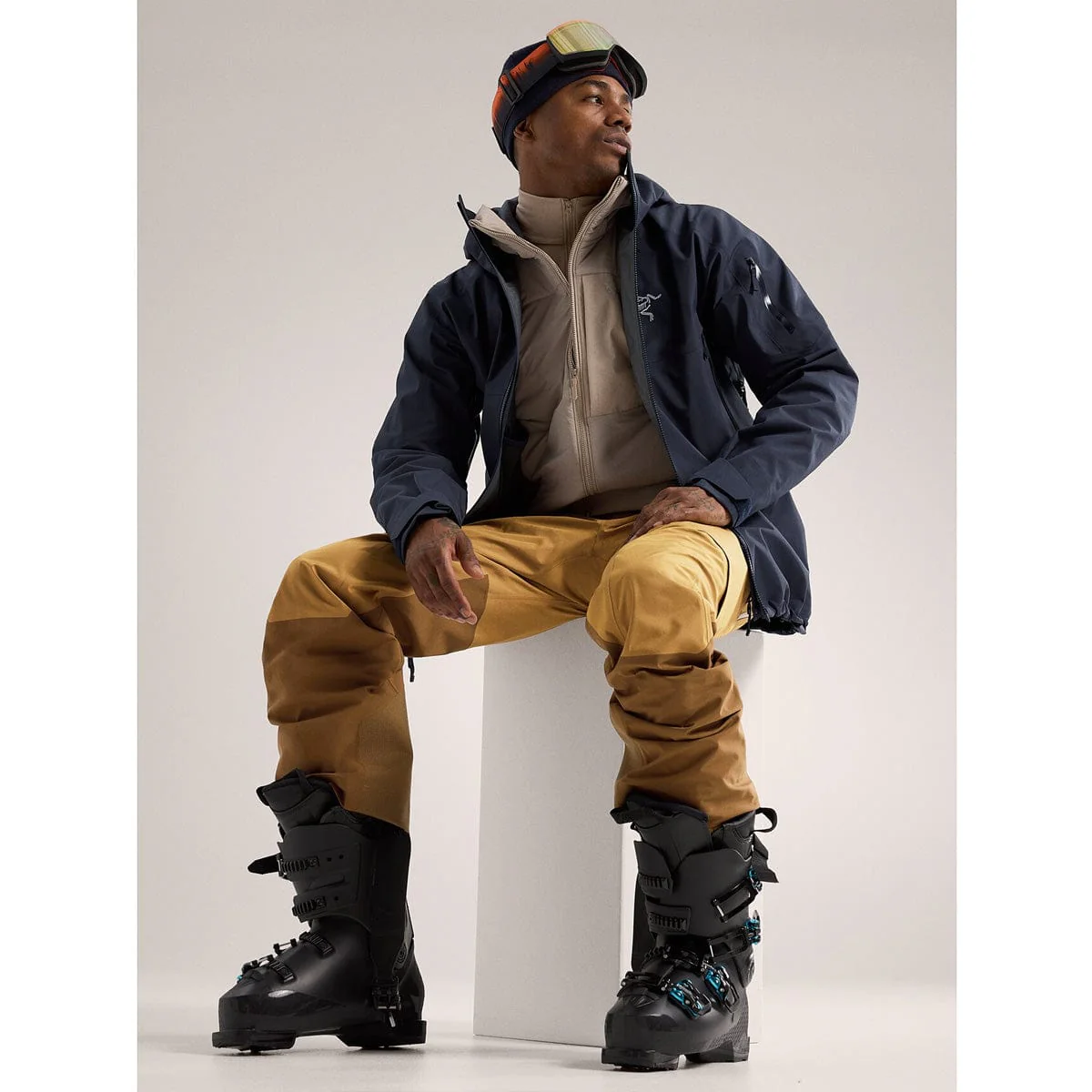 Arc'teryx Men's Sabre Jacket - Image 2