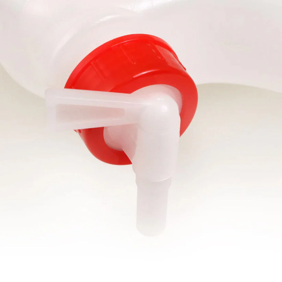 Coghlan's Expandable Water Carrier - Image 3