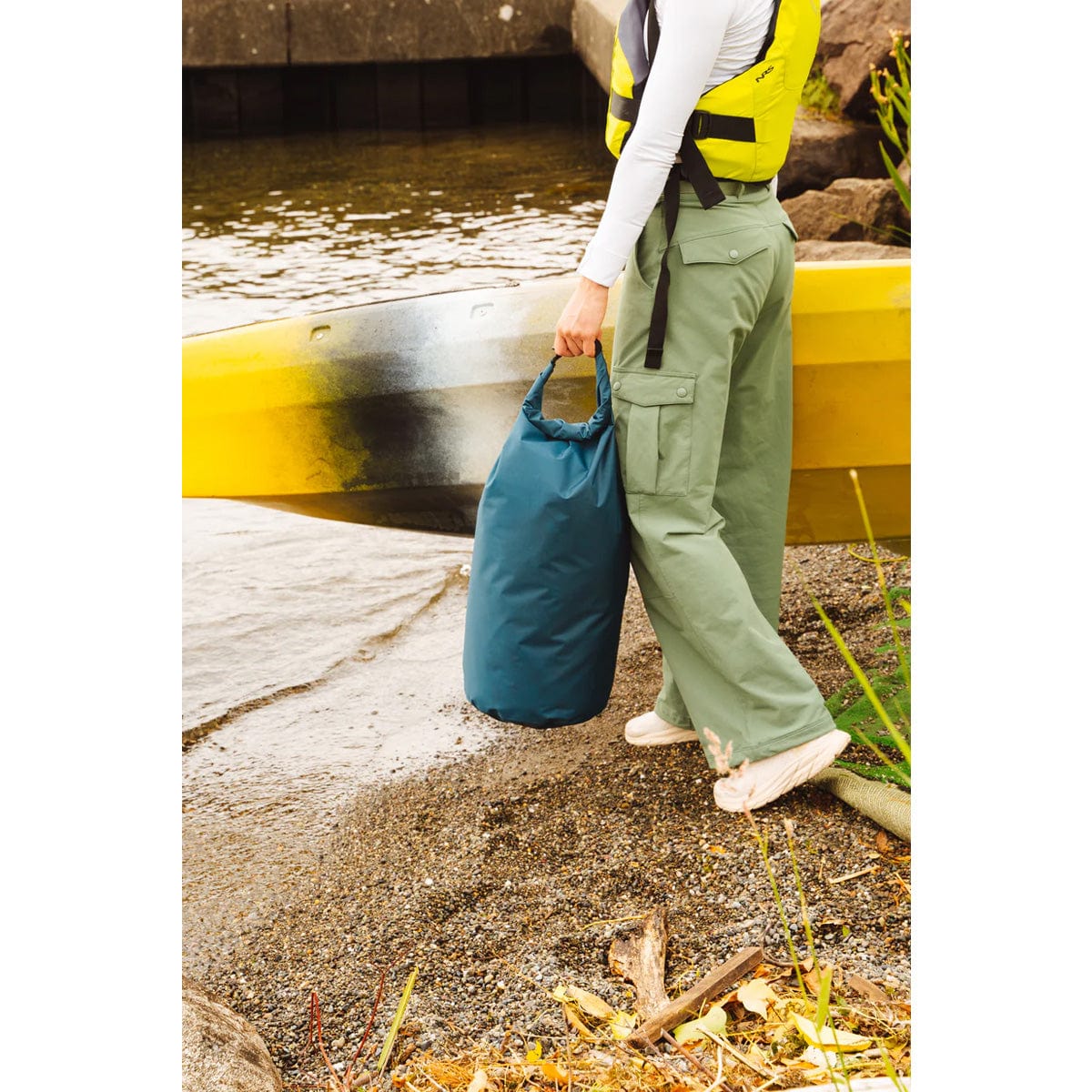 Coghlan's Lightweight Dry Bag - Image 16