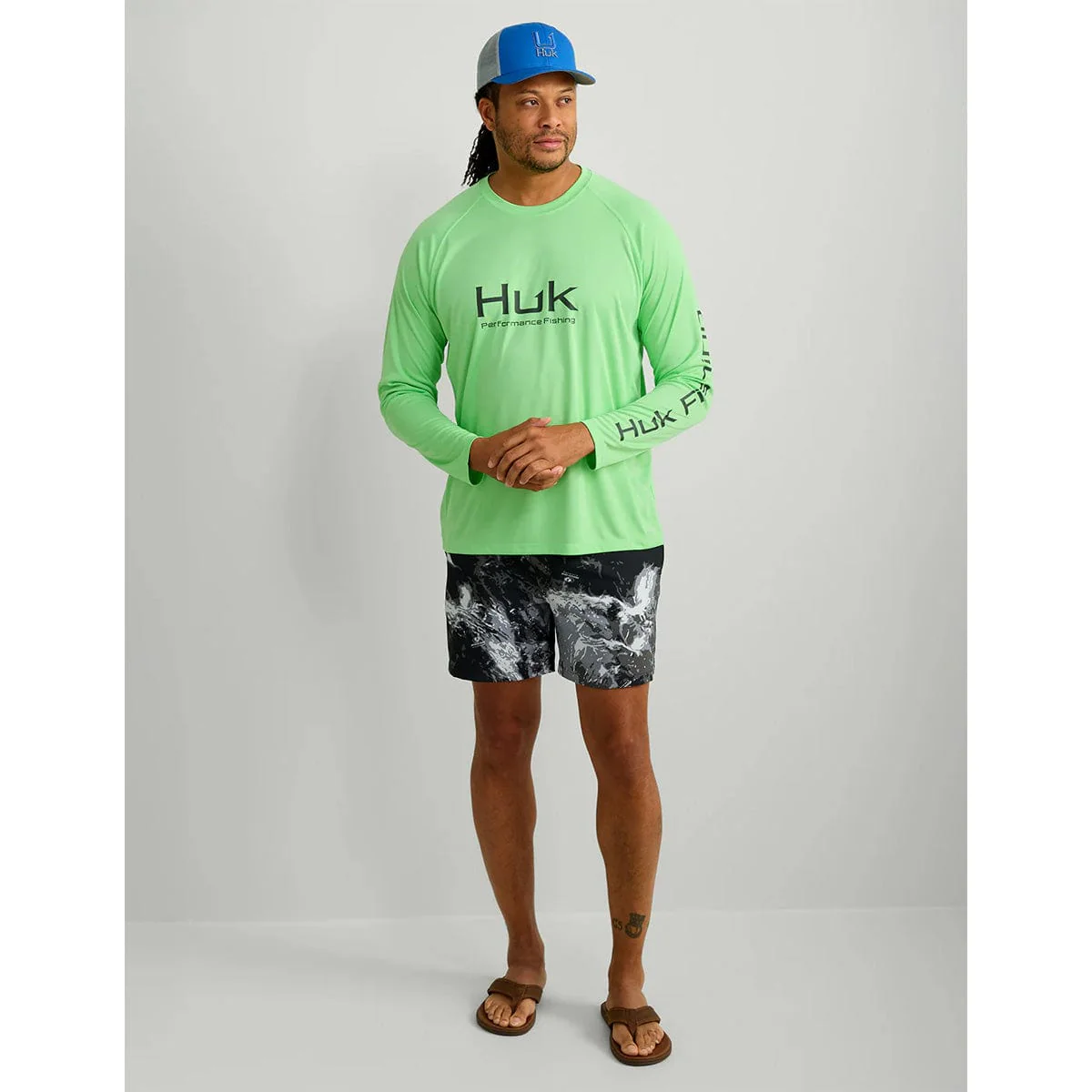 HUK Men's Pursuit Mossy Oak Volley Shorts - Image 3
