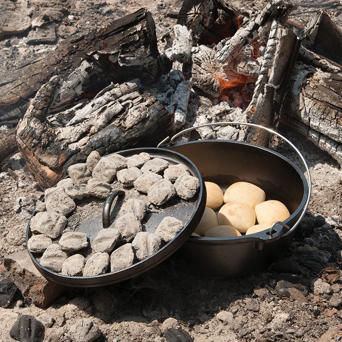 Lodge Cast Iron 12 Inch / 6 Quart Cast Iron Camp Dutch Oven - Image 2