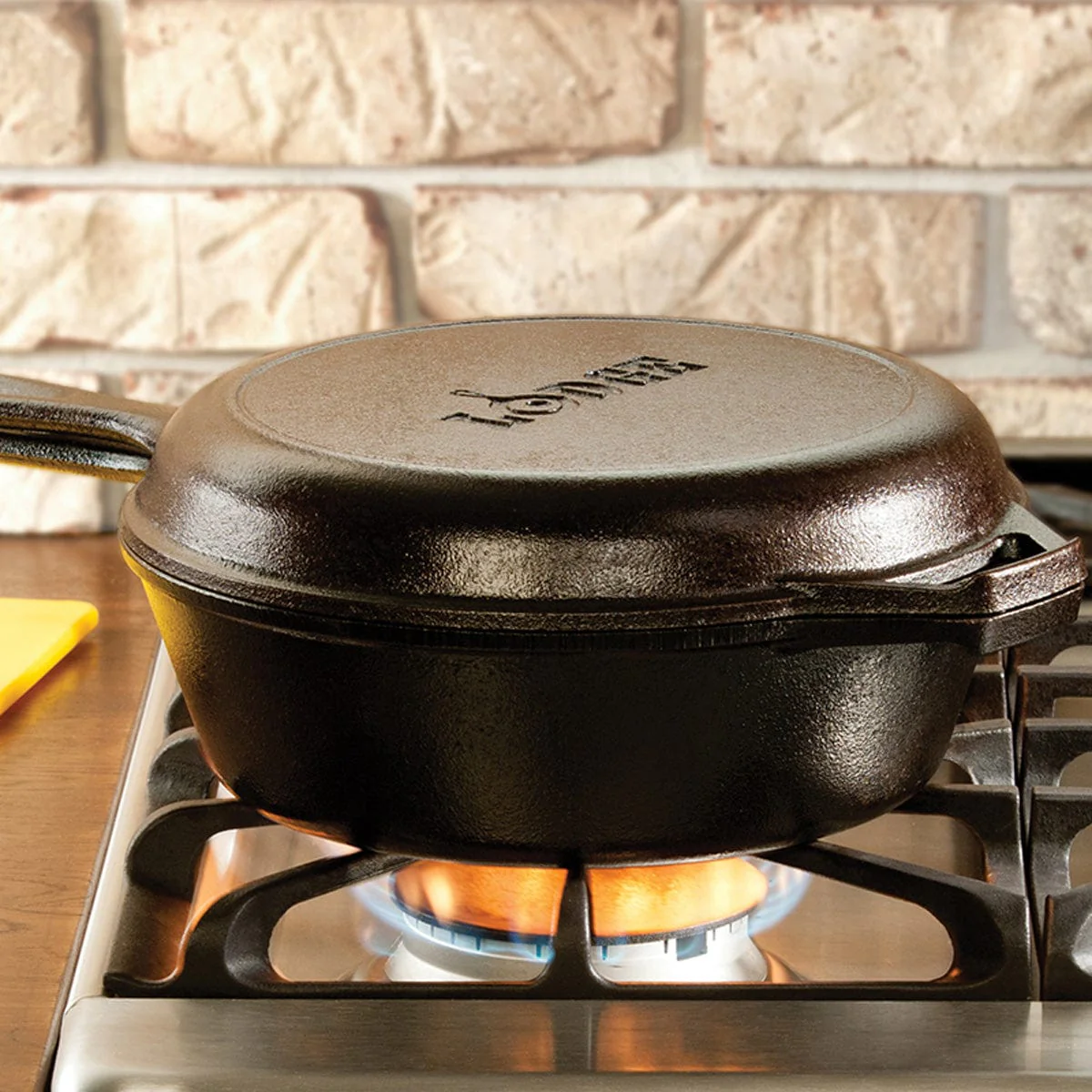Lodge Cast Iron 3.2 Quart Cast Iron Combo Cooker - Image 2