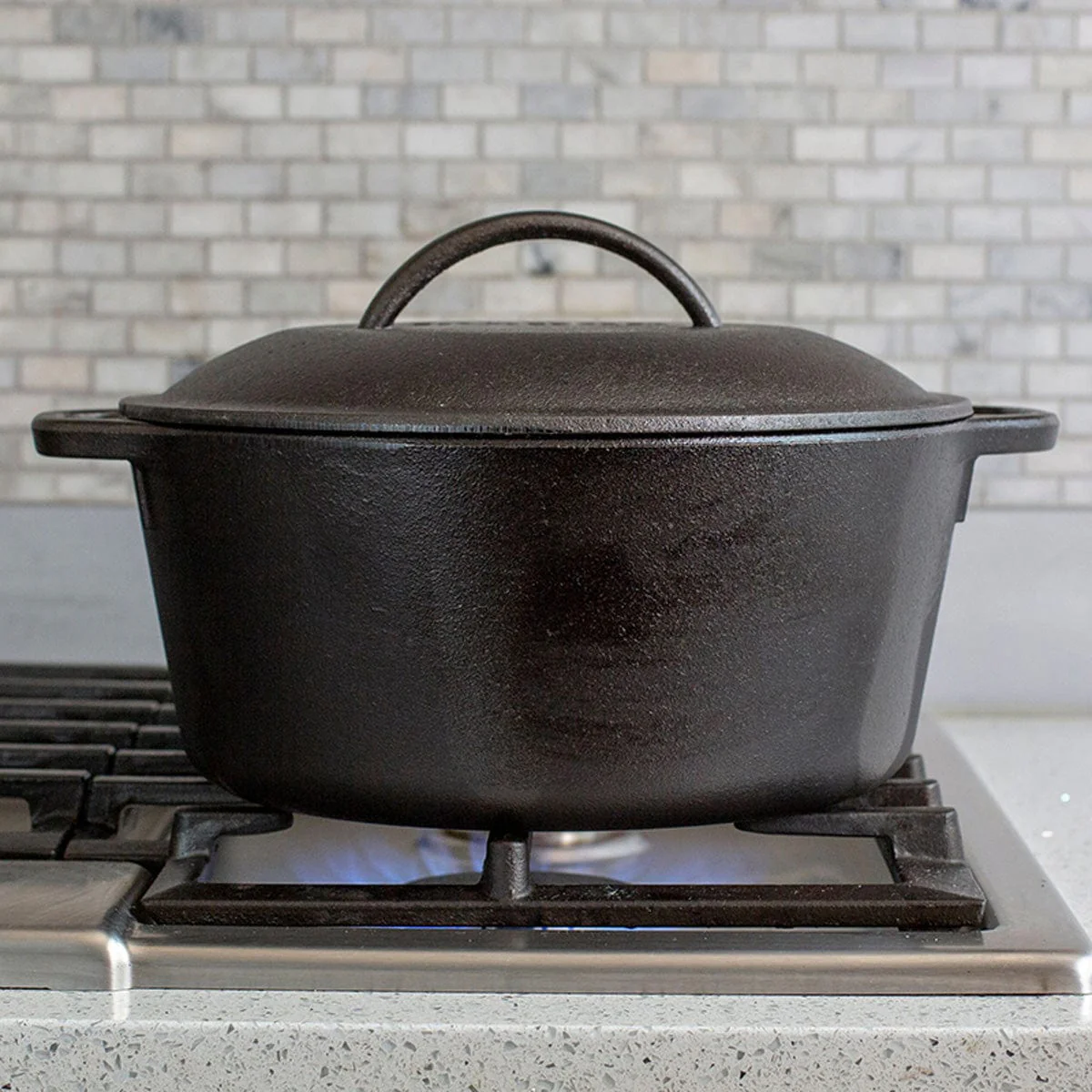 Lodge Cast Iron 5 Quart Cast Iron Dutch Oven - Image 2