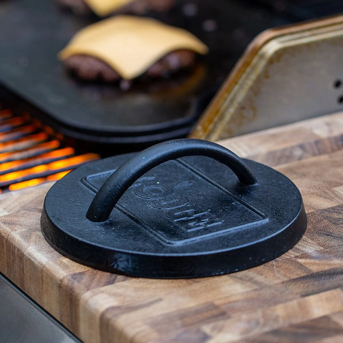 Lodge Cast Iron 6.25 Inch Burger Press - Image 3