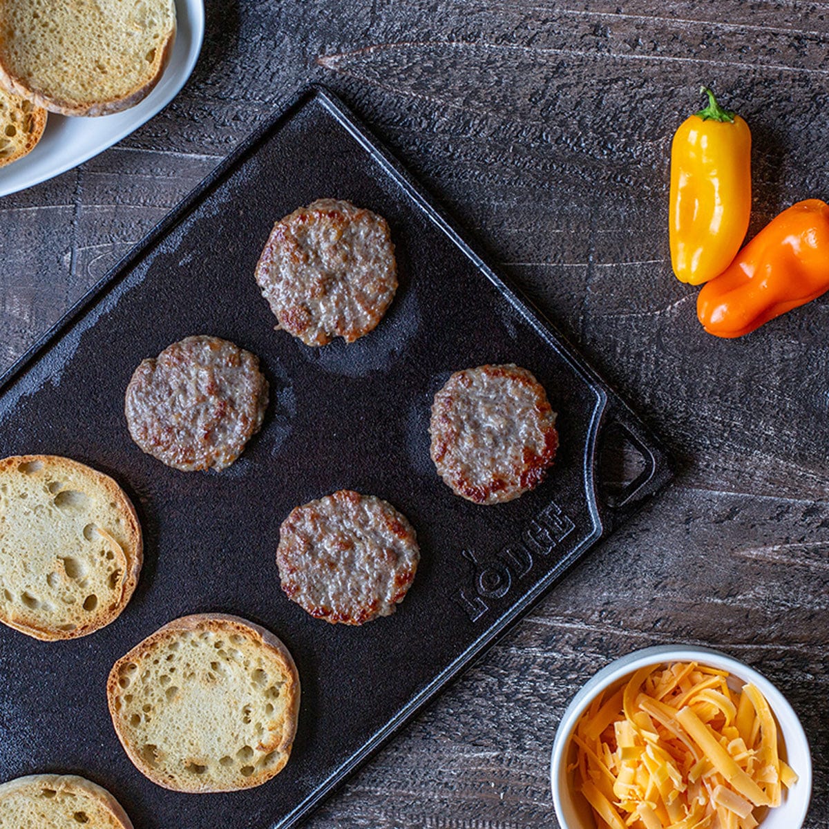 Lodge Cast Iron Double Play Reversible Grill/Griddle - Image 3