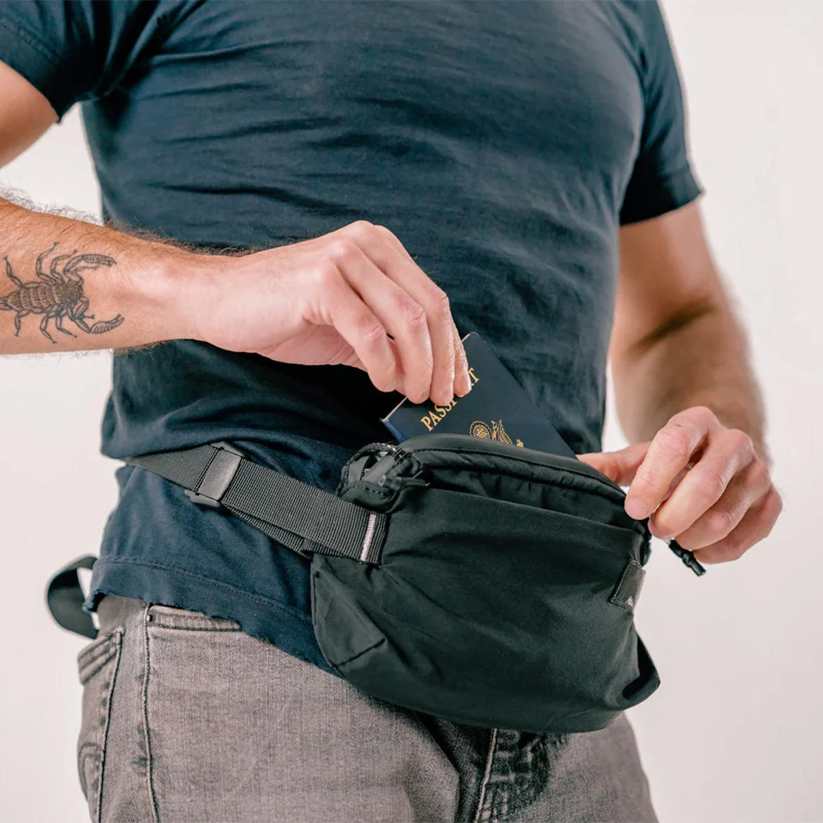 Matador ReFraction Packable Sling - Image 5