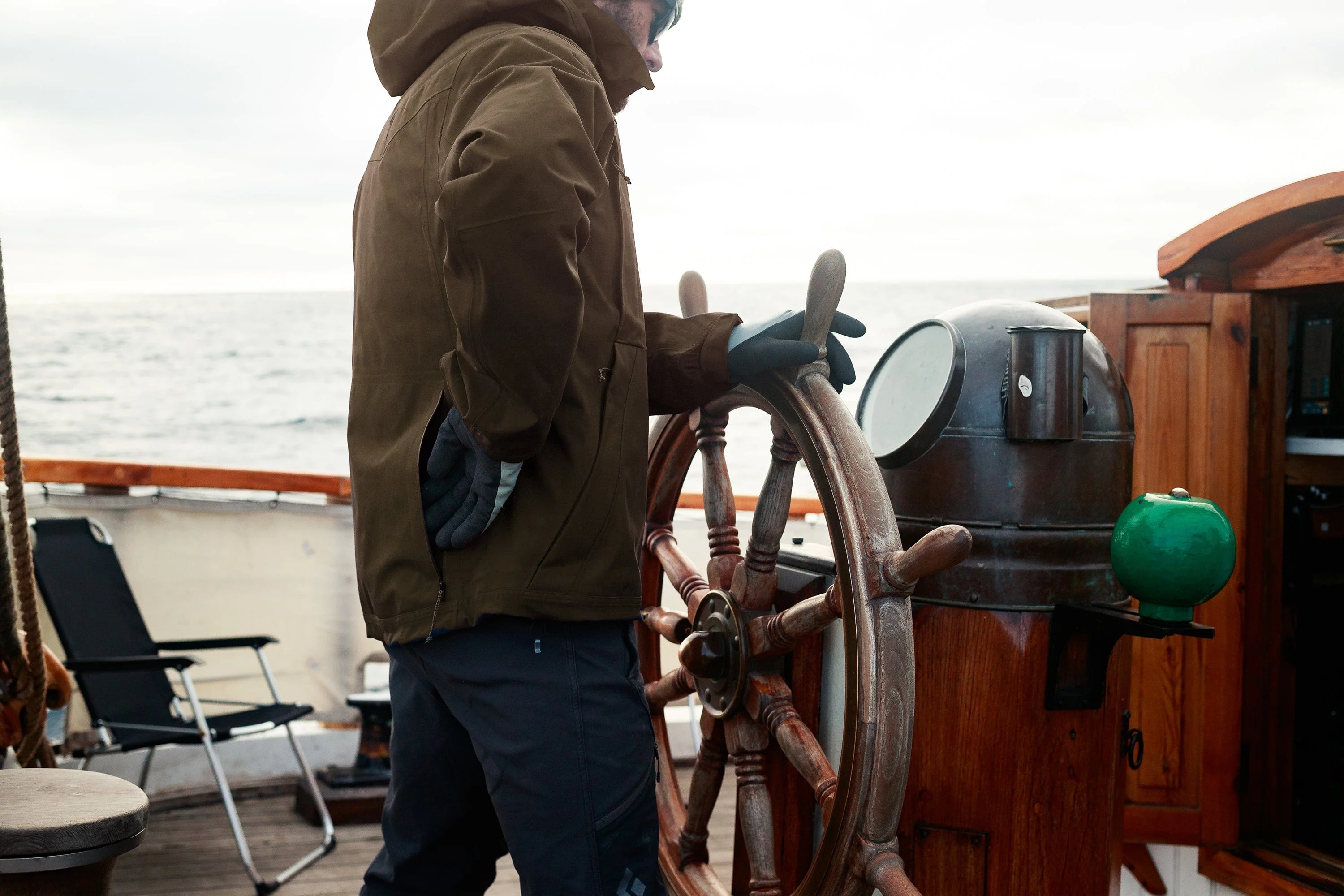 Men's V1 Jacket - Image 13