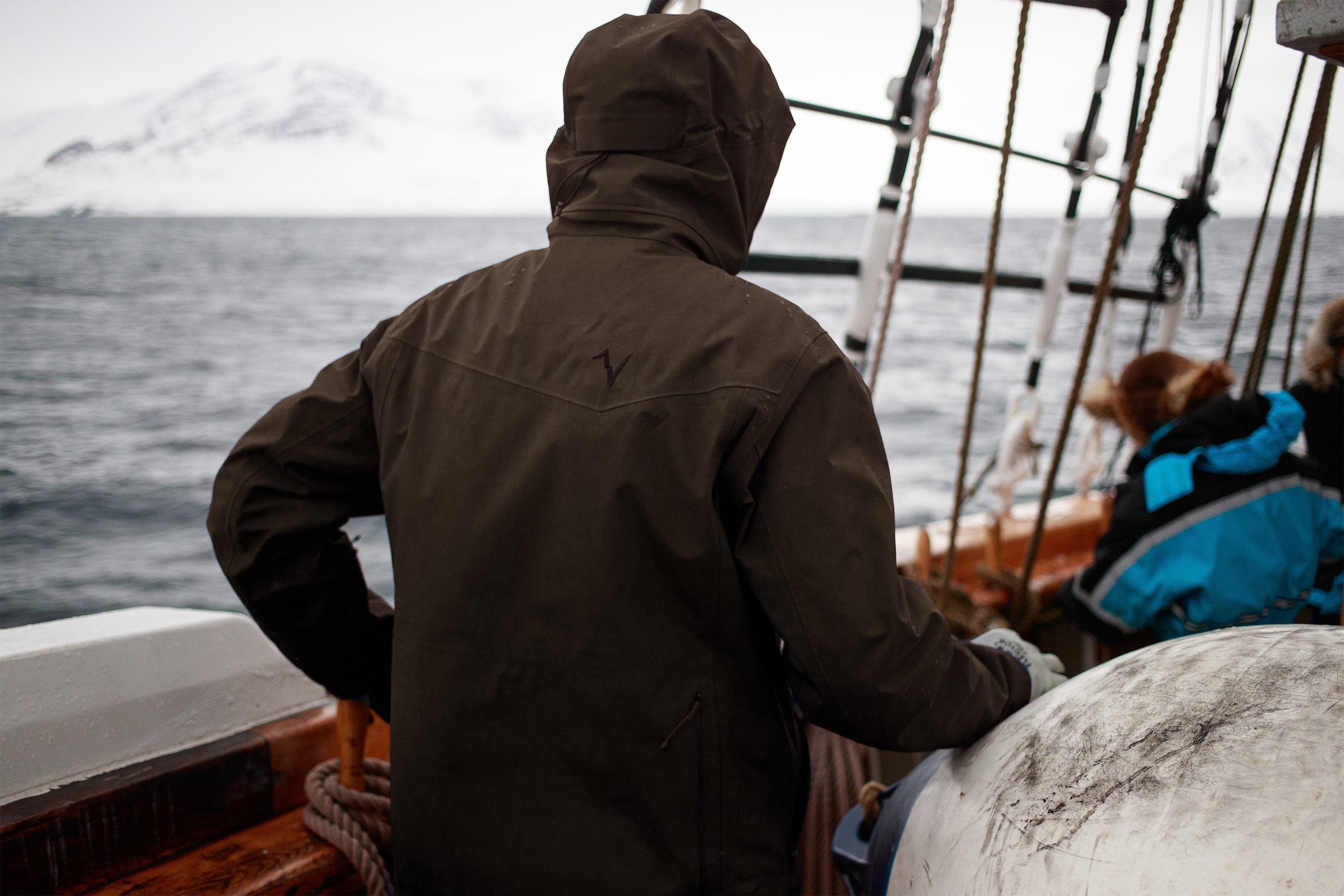 Men's V1 Jacket - Image 14