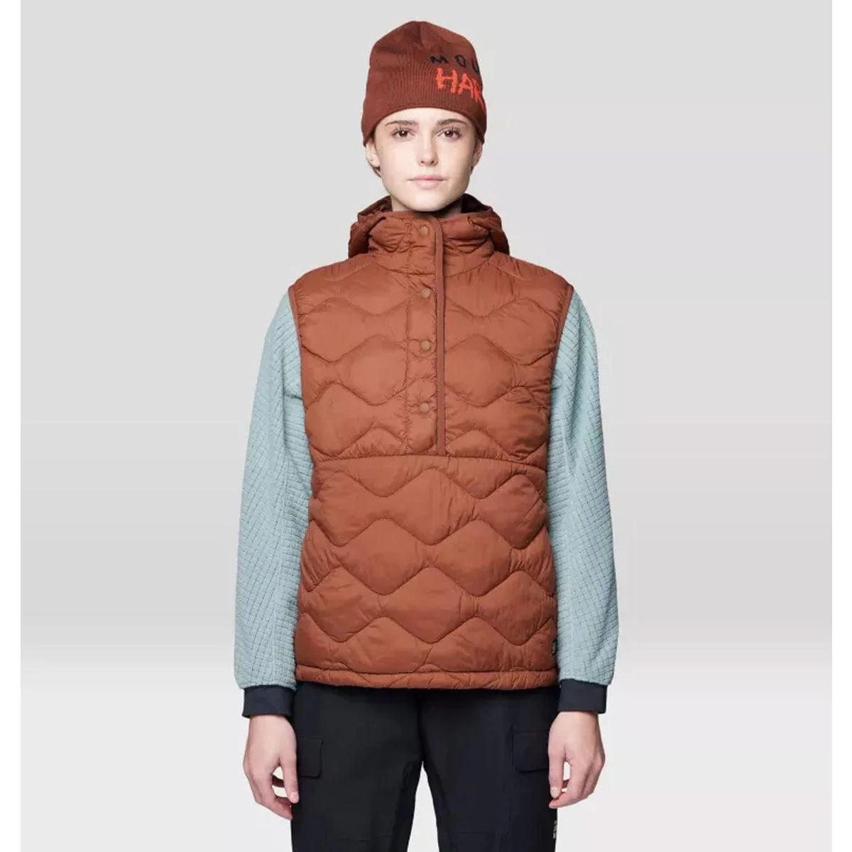 Mountain Hardwear Women's Seek Out™ Snap Neck Vest - Image 3