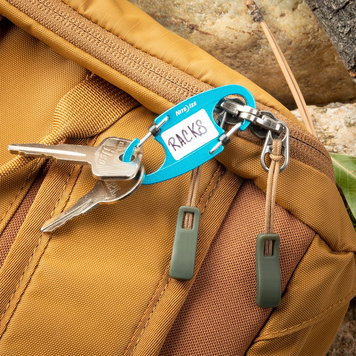 Nite Ize IdentiKey SlideLock Dual 2 Pack Carabiner Set - Image 4
