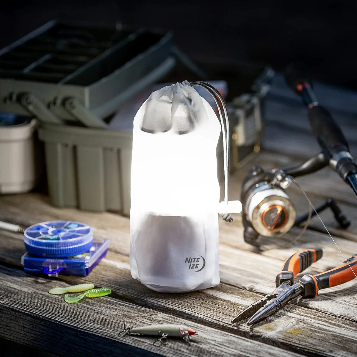 Nite Ize Radiant RL3 PowerSwitch Rechargeable Lantern - Image 6