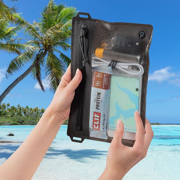 Nite Ize RunOff Waterproof Medium Travel Pouch - Image 2