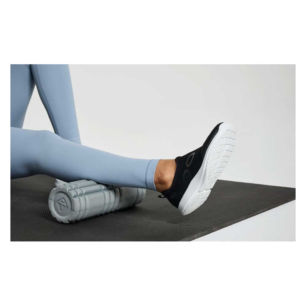 OOFOS Women's OOmg Sport Low Shoe - Image 8