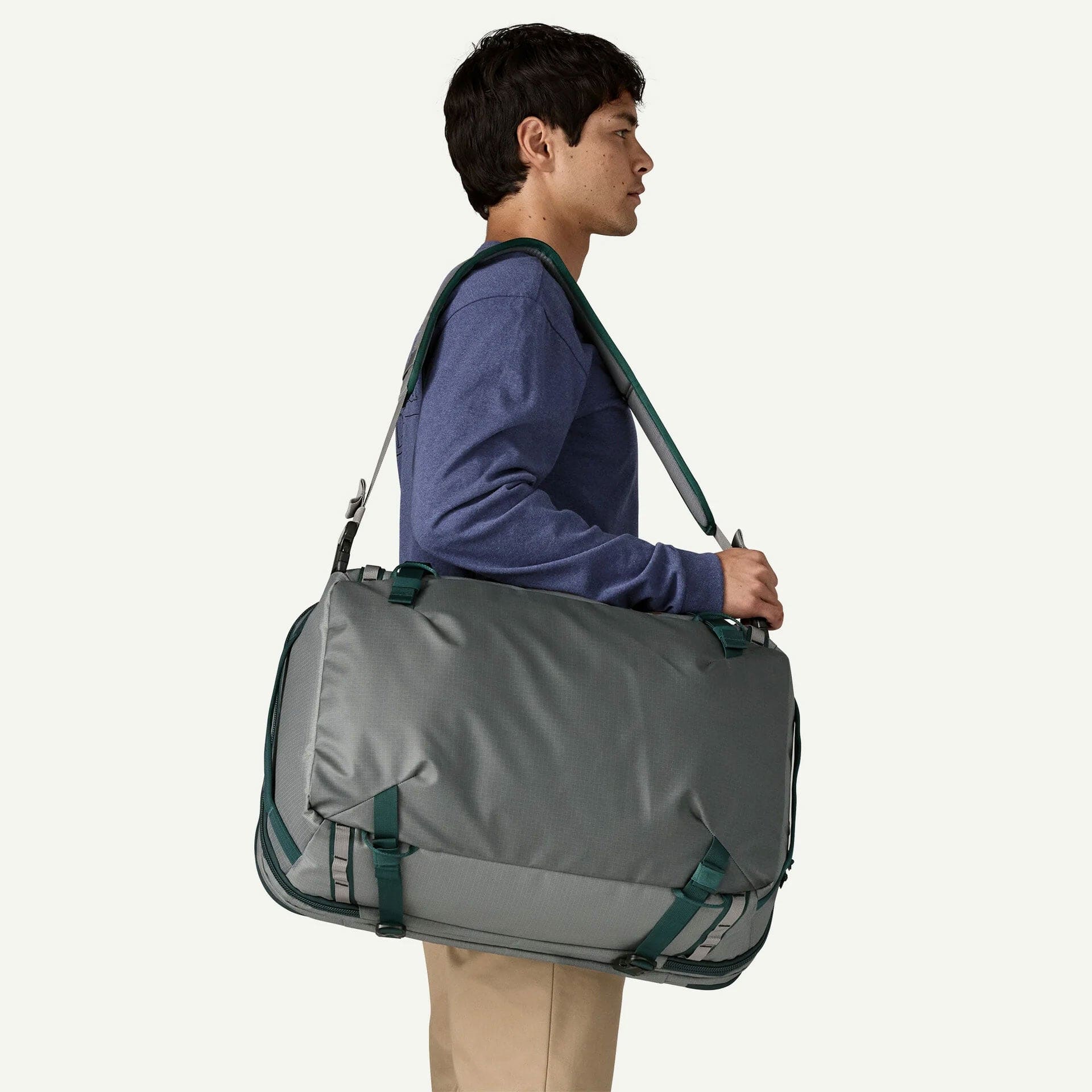 Patagonia Black Hole® MLC® 45L Carry-On Travel Bag - Image 12