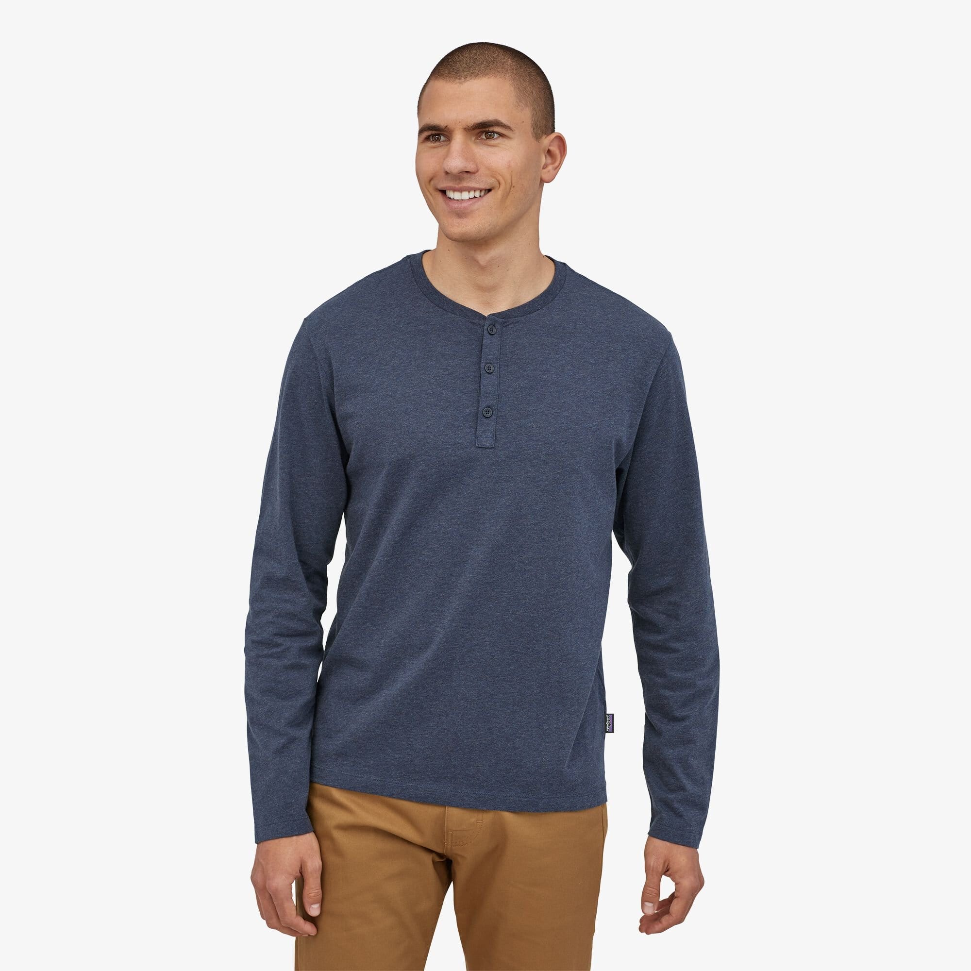 Patagonia Mens Long Sleeve Organic Cotton LW Henley Pullover - Image 2