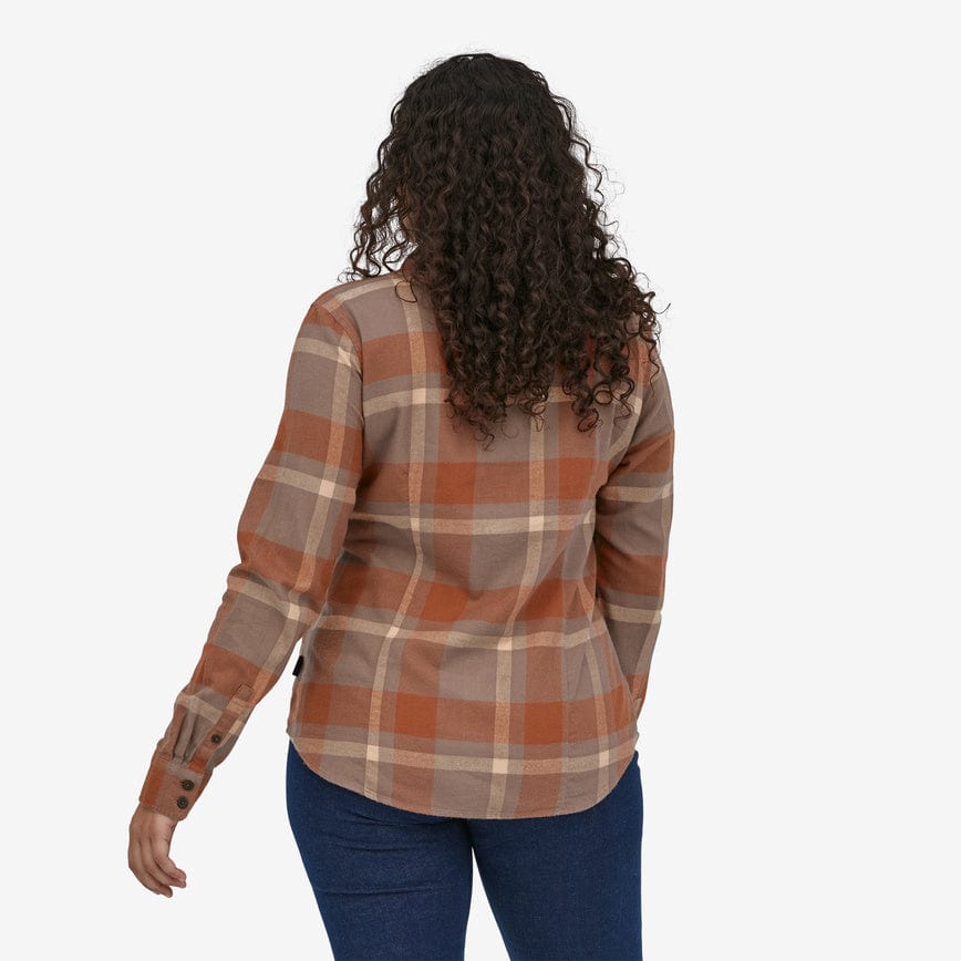 Patagonia Womens Long Sleeve Organic Cotton Midweight Fjord Flannel Shirt - Image 4