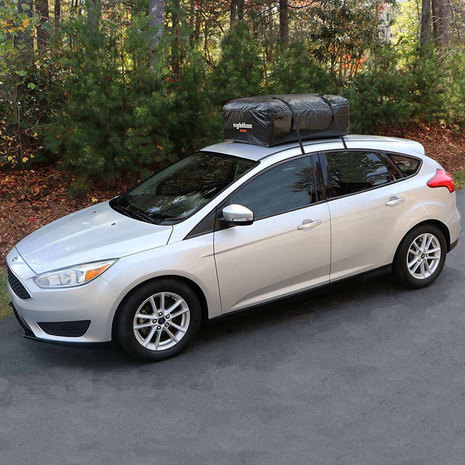 Rightline Gear Ace Jr 9cu Weatherproof Car Top Luggage Carrier - Image 5