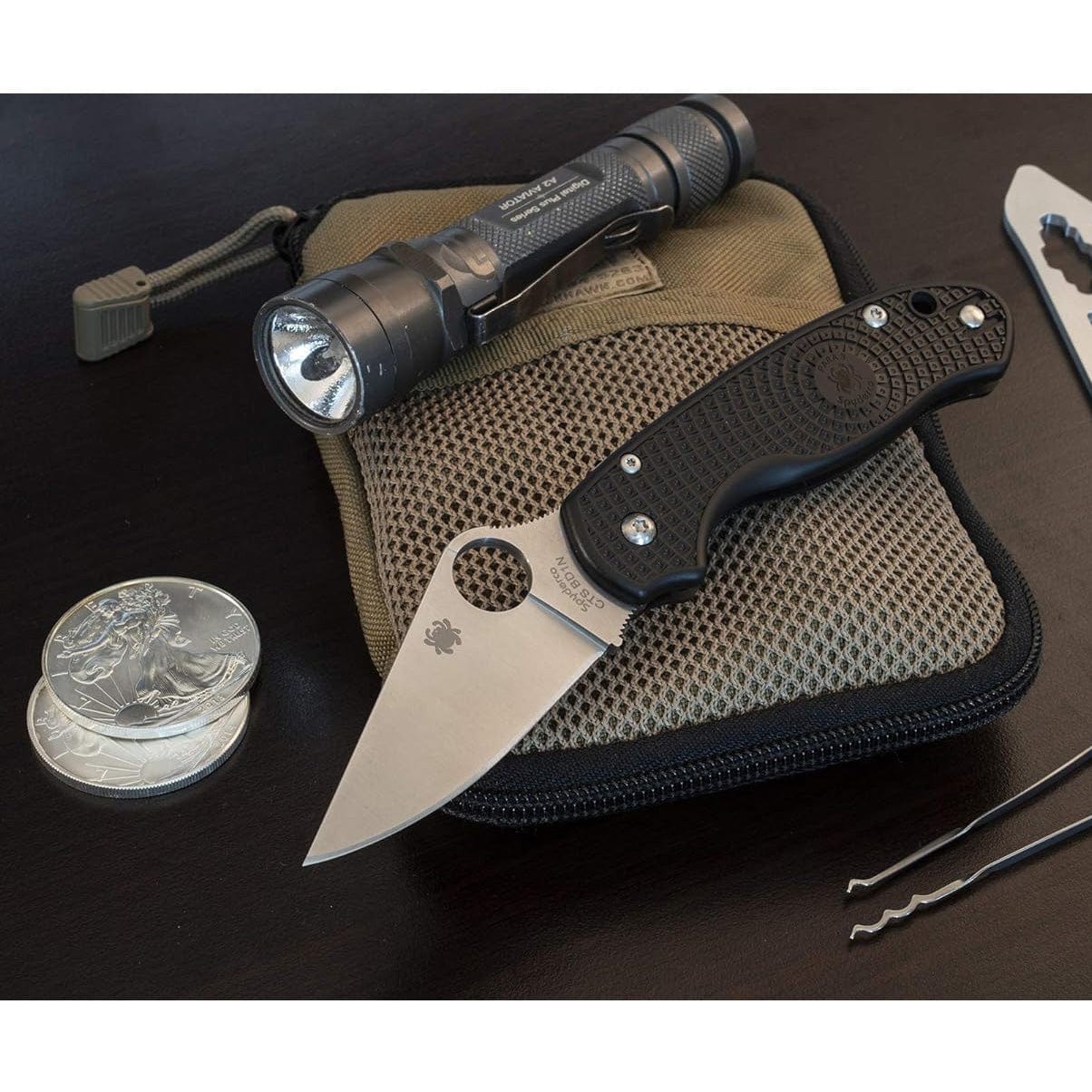 Spyderco Para 3 Black Lightweight Plain Edge - Image 7