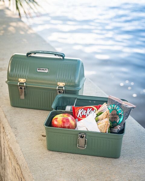 Stanley The Legendary Classic 5.5 qt. Lunch Box - Image 4