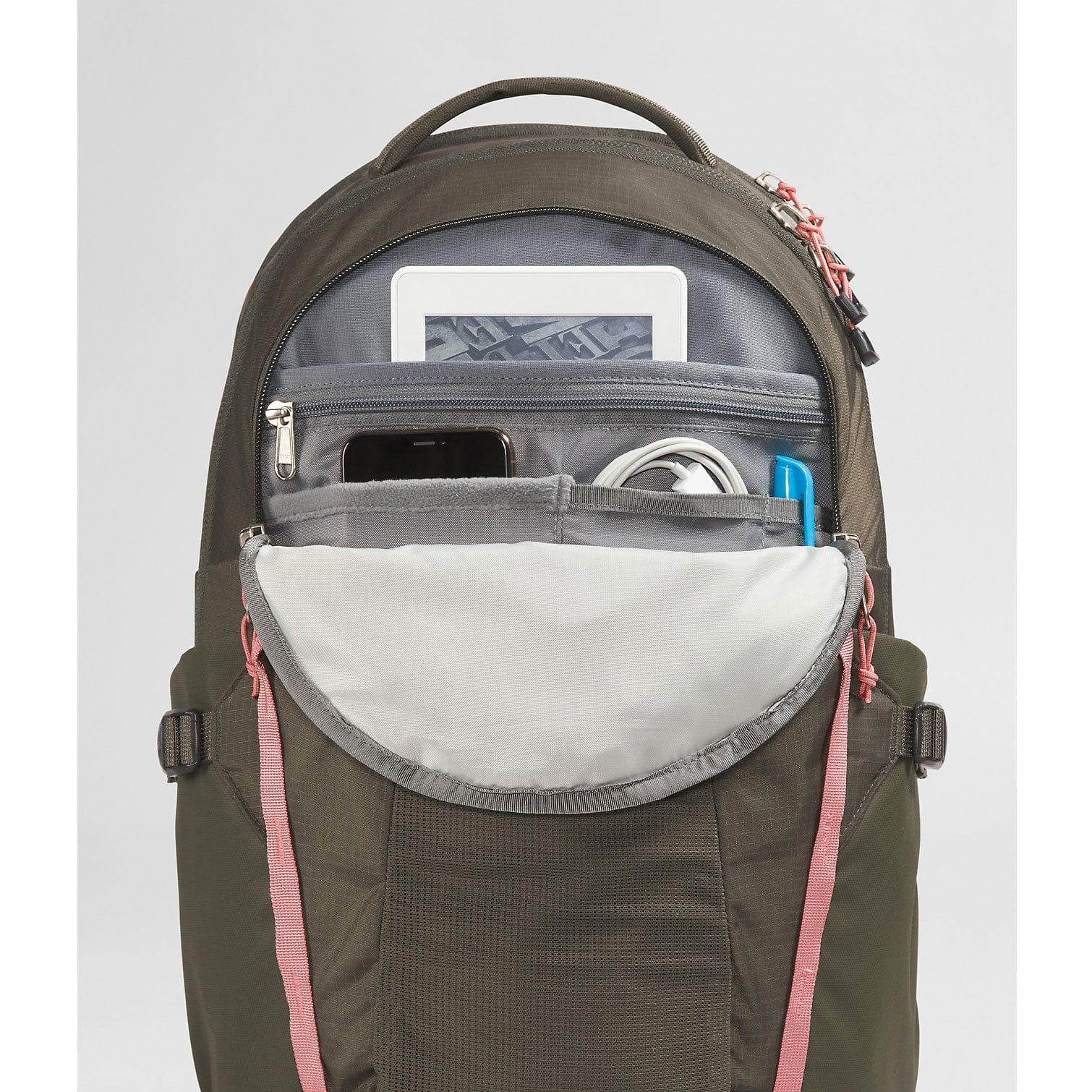 The North Face Women's Recon Backpack - Image 4