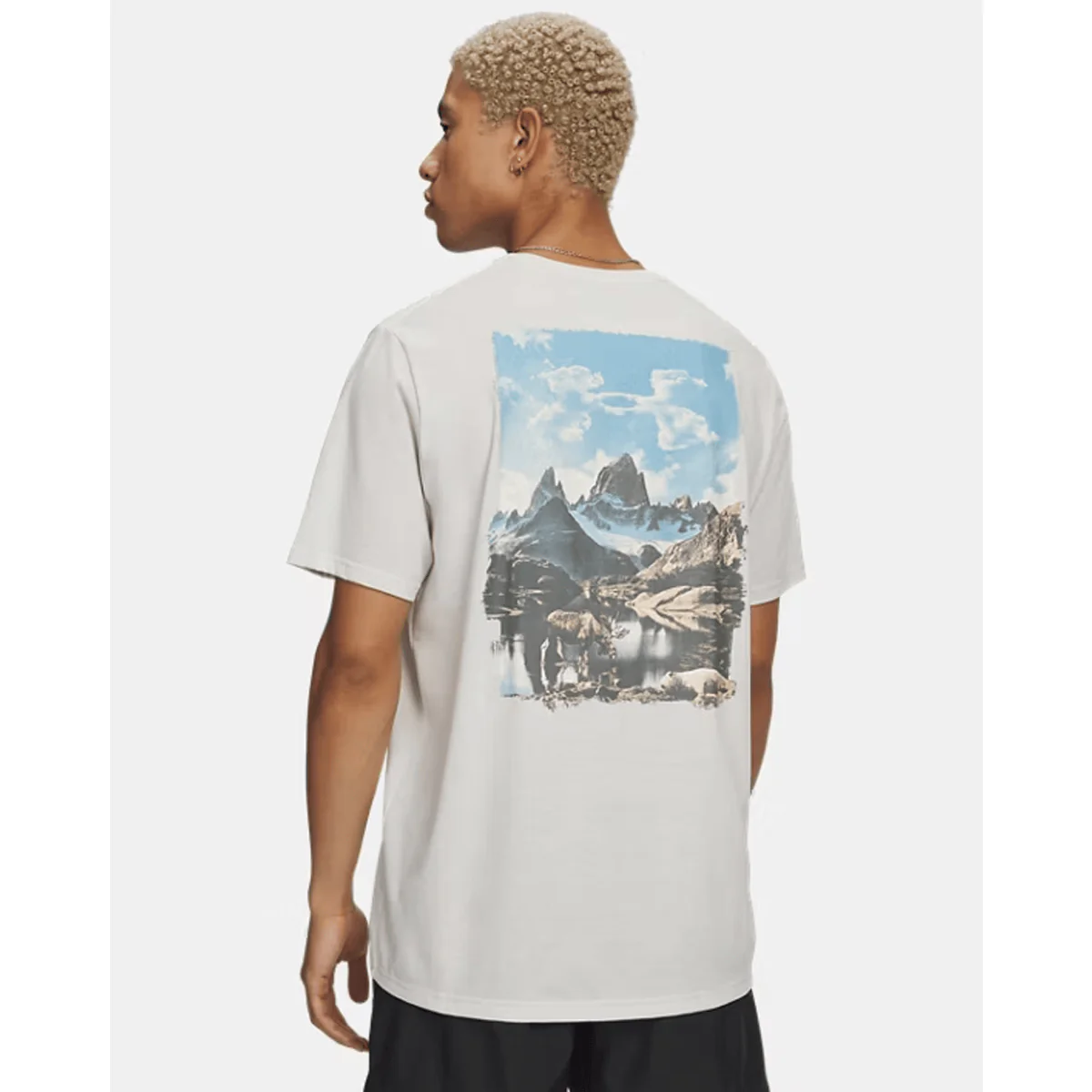 Under Armour Mountain Photoreal Men's Short Sleeve - Image 2