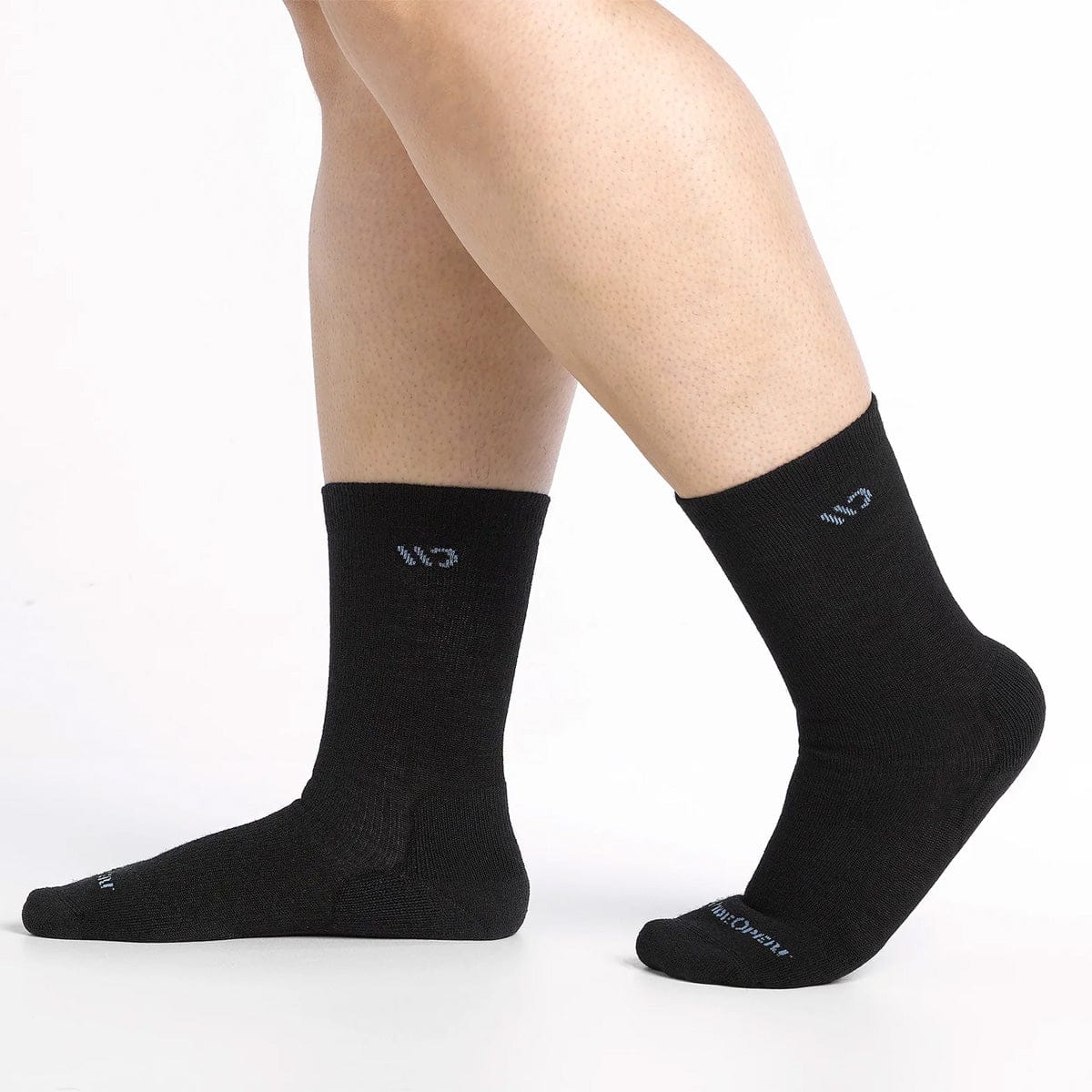 Wide Open Women's Solid Midweight Crew Sock - Image 3