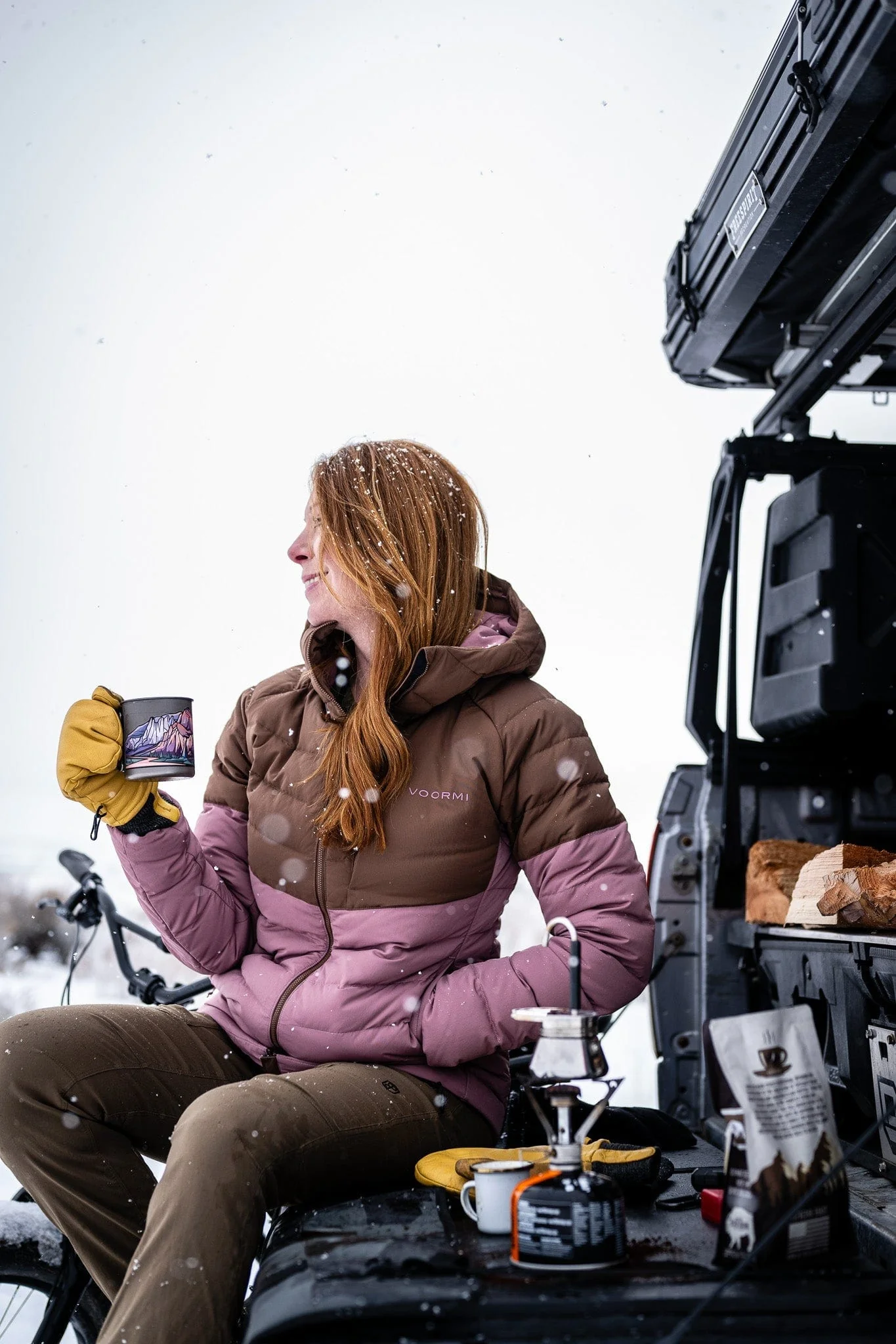Voormi Women's Puffy Jacket - Image 5