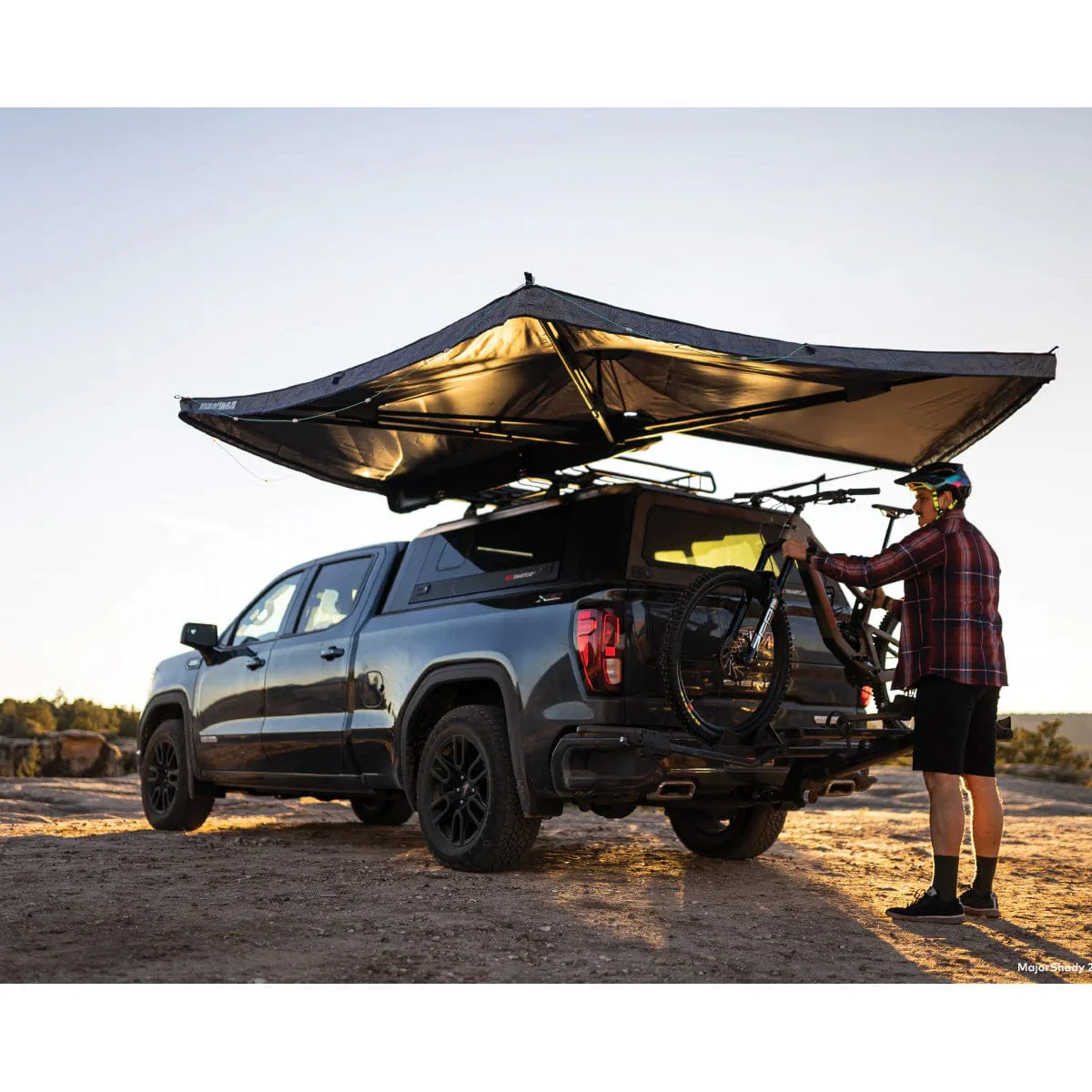 Yakima MajorShady 270 RH -Passenger Side 270 Degree Roof Mounted Awning - Image 4